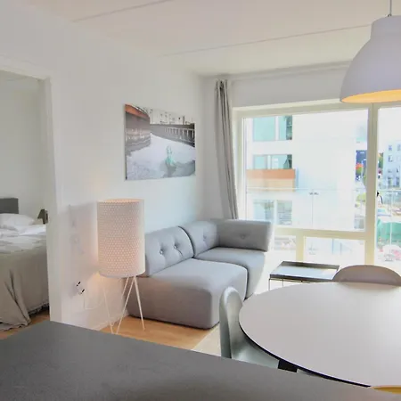 Apartment Fantastic 2-bed In Harbour *