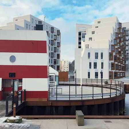 Fantastic 2-bed In Harbour *